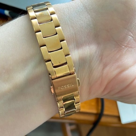 NWT Women's rose gold Fossil Watch - Picture 11 of 12